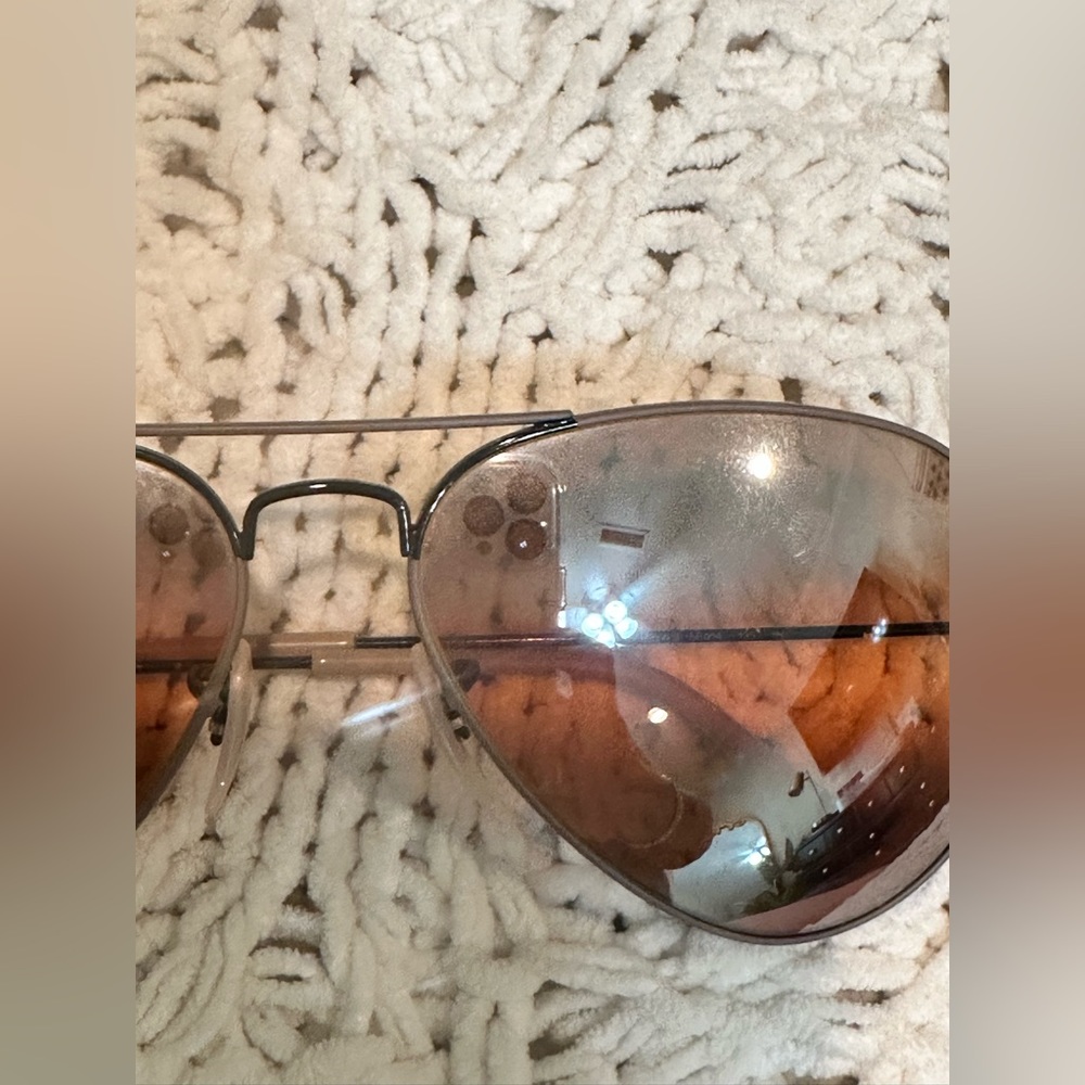 Ray Ban Aviator ๐๐ด๐๐๐โ๏ธ - Picture 4 of 8